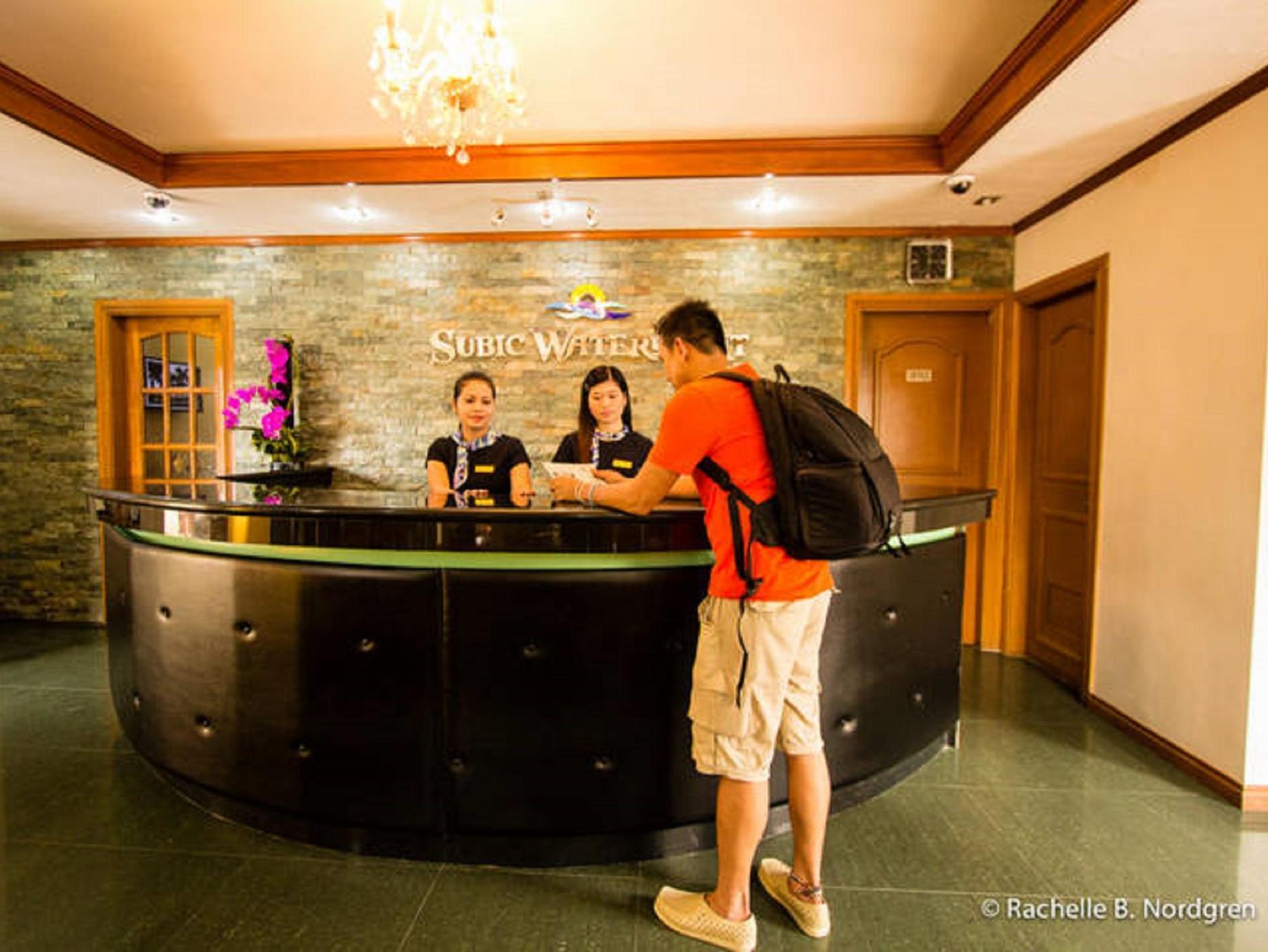 Subic Waterfront Resort And Hotel Bagian luar foto