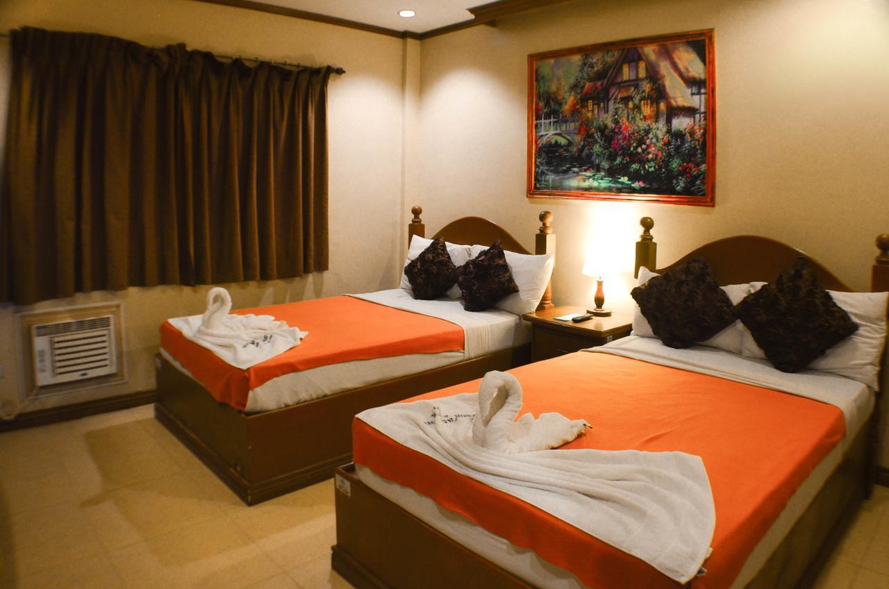 Subic Waterfront Resort And Hotel Bagian luar foto