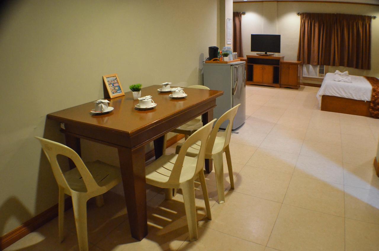 Subic Waterfront Resort And Hotel Bagian luar foto