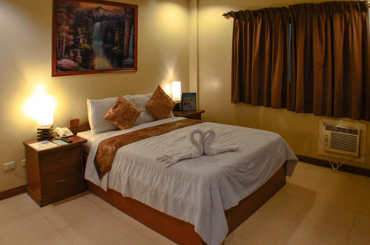 Subic Waterfront Resort And Hotel Bagian luar foto
